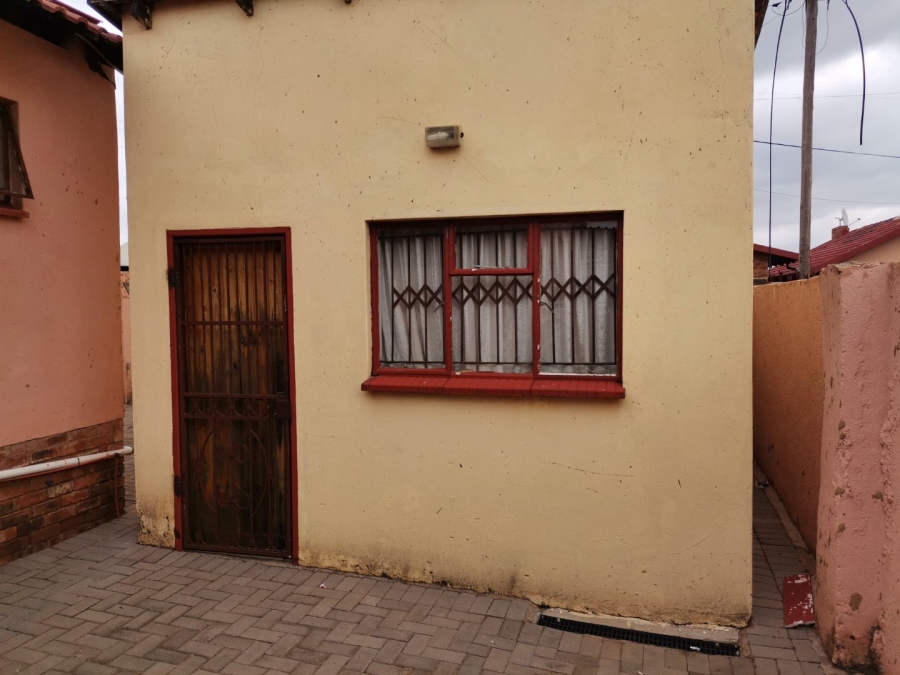 To Let 4 Bedroom Property for Rent in Mabopane North West